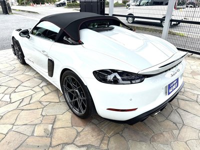 PORSCHE 718 - 8