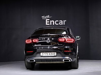 MERCEDES-BENZ GLC - 4