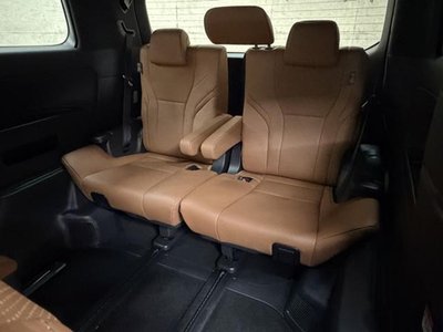 TOYOTA VELLFIRE - 10