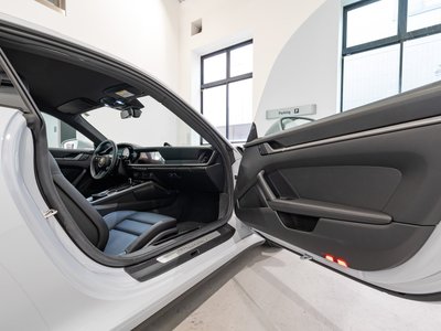 صورة مصغرة 28 لـ 2024 Porsche 911