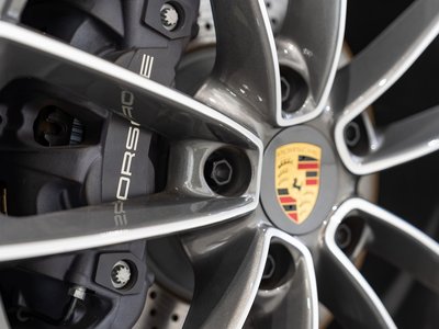 صورة مصغرة 22 لـ 2024 Porsche 911