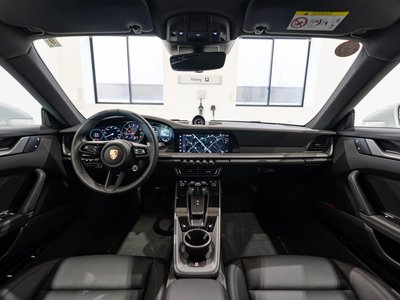 صورة مصغرة 33 لـ 2024 Porsche 911