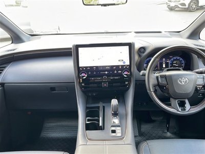 TOYOTA ALPHARD - 3