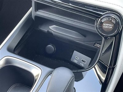 2023 Lexus NX — миниатюра 17