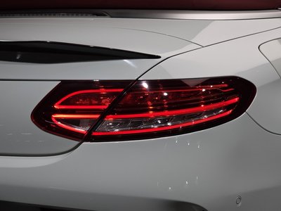 2018 Mercedes-BENZ C-CLASS 照片 10