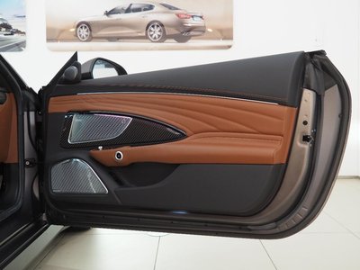 صورة 9 لـ 2025 Maserati GRANTURISMO