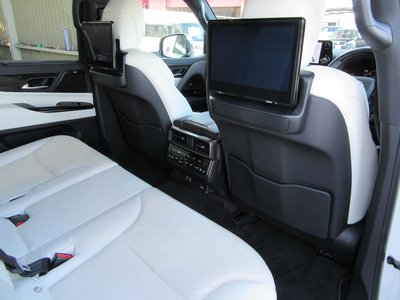 LEXUS LX - 6