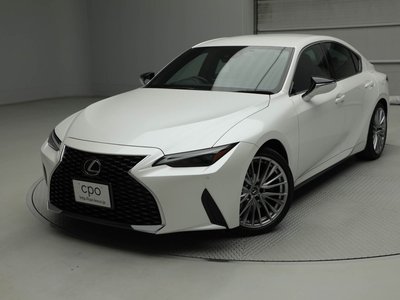 LEXUS IS - 1