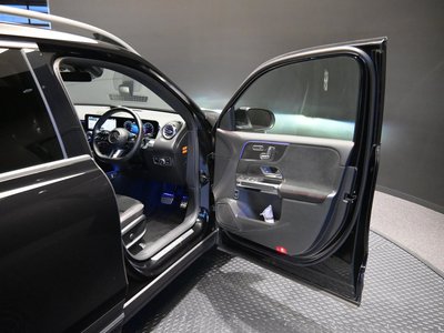 2025 Mercedes-BENZ GLB — миниатюра 16