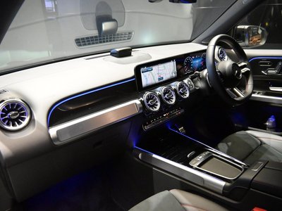 2025 Mercedes-BENZ GLB — миниатюра 60