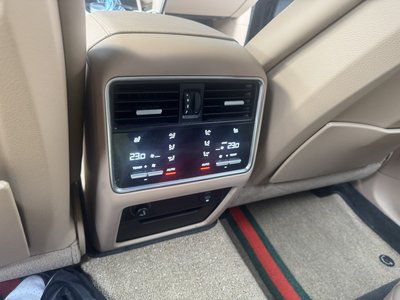 صورة 6 لـ 2021 Porsche CAYENNE