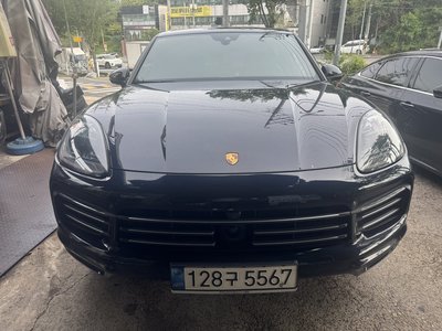 صورة 1 لـ 2021 Porsche CAYENNE
