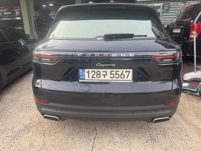 صورة 3 لـ 2021 Porsche CAYENNE