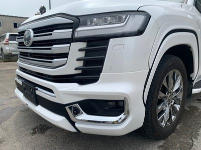 صورة مصغرة 12 لـ 2023 Toyota LAND CRUISER 300