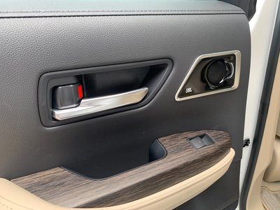 صورة مصغرة 35 لـ 2023 Toyota LAND CRUISER 300