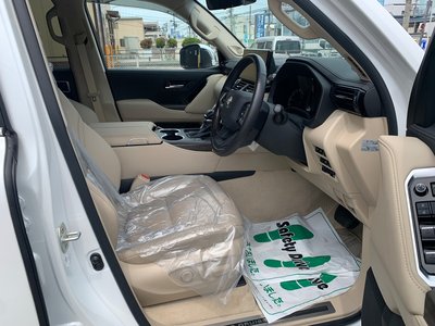صورة مصغرة 37 لـ 2023 Toyota LAND CRUISER 300