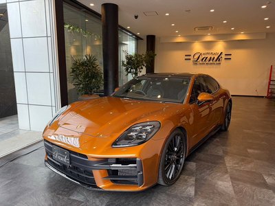 PORSCHE PANAMERA - 1