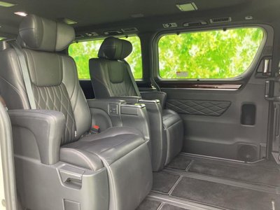 TOYOTA GRAND ACE - 5