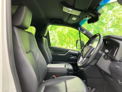 TOYOTA GRAND ACE - 4