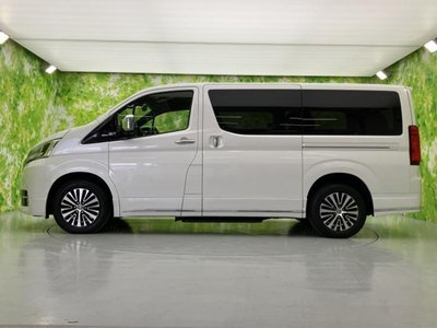 TOYOTA GRAND ACE - 2