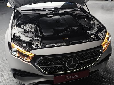 MERCEDES-BENZ E-CLASS - 7