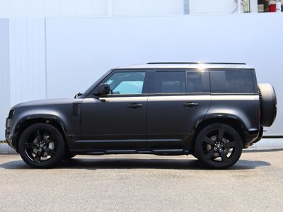 LAND ROVER DEFENDER - 6