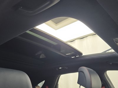 2021 Genesis GV70 — миниатюра 23