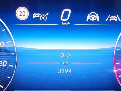 MERCEDES-BENZ GLC - 9