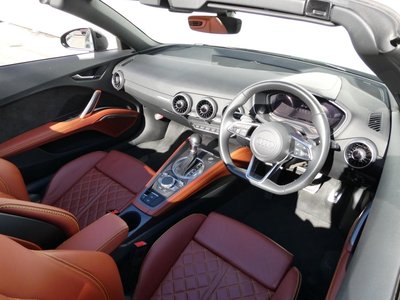 AUDI TT ROADSTER - 6