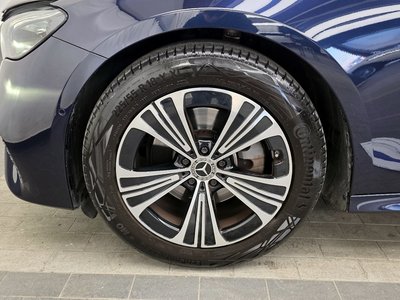 MERCEDES-BENZ E-CLASS - 6