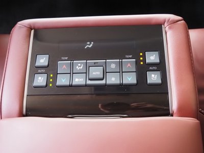 2018 Lexus LX 缩略图 31