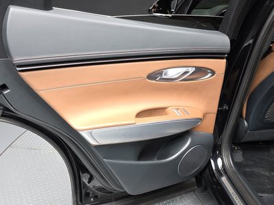 صورة مصغرة 15 لـ 2022 Genesis GV70