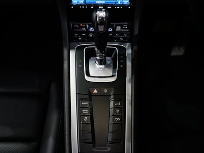 صورة مصغرة 14 لـ 2015 Porsche 911