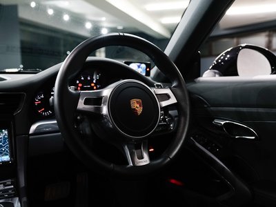 صورة مصغرة 18 لـ 2015 Porsche 911