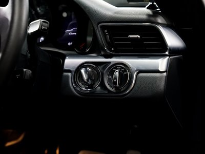 صورة مصغرة 17 لـ 2015 Porsche 911