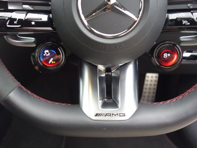 2024 Mercedes-BENZ C-CLASS AMG thumbnail 53
