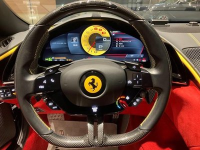 2022 Ferrari ROMA — миниатюра 14