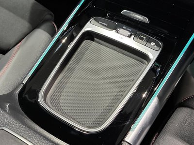 2025 Mercedes-BENZ GLA thumbnail 25