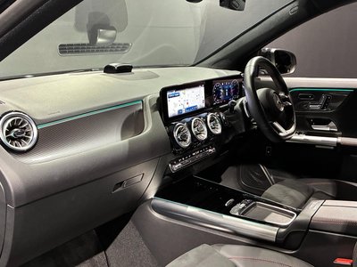 2025 Mercedes-BENZ GLA thumbnail 18