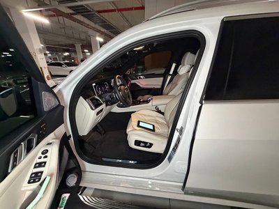 صورة 8 لـ 2025 BMW X7