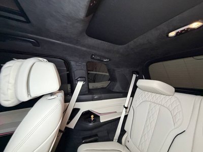 2025 BMW X7 — миниатюра 11