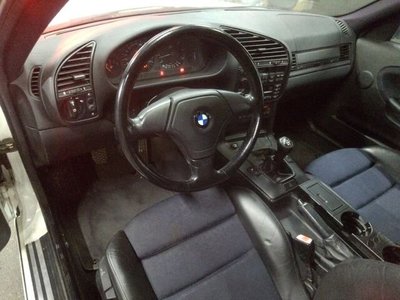 BMW 3 SERIES - 3