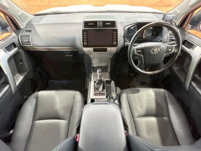 TOYOTA LAND CRUISER PRADO - 2