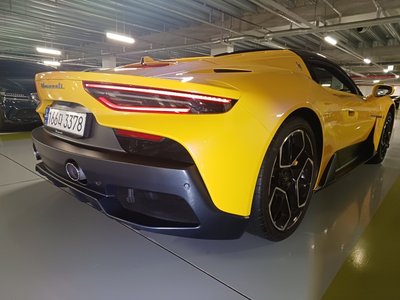 MASERATI MC20 - 10