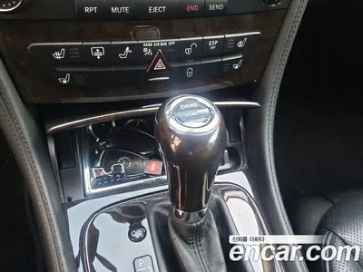 MERCEDES-BENZ CLS - 9