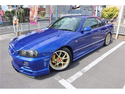 NISSAN SKYLINE