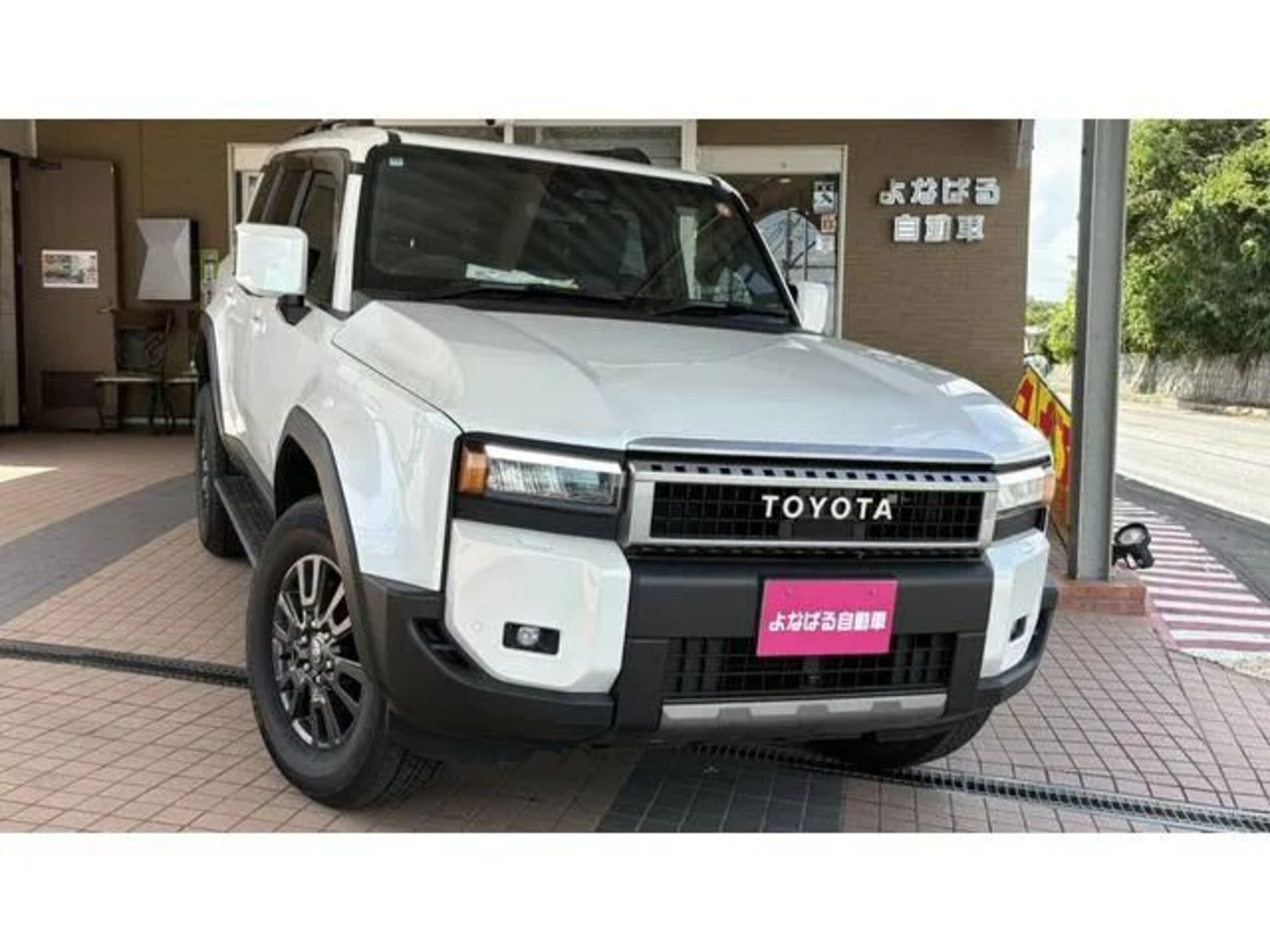 2024 Toyota LAND CRUISER 250 photo 1