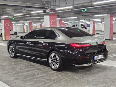 BMW 7 SERIES - 4
