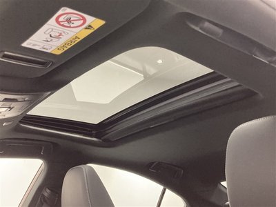 2023 Lexus IS photo 9