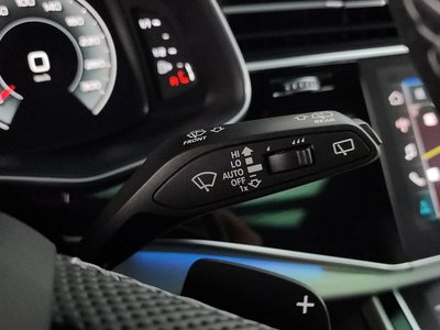 2022 AUDI Q8 — миниатюра 27